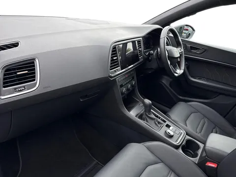 KT74WJK CUPRA Ateca 2.0 TSI VZ3 5dr DSG 4Drive **PANORAMIC SUNROOF** Thumbnail #9