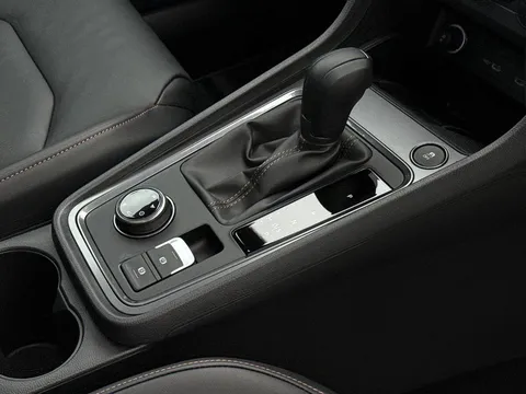 KT74WJK CUPRA Ateca 2.0 TSI VZ3 5dr DSG 4Drive **PANORAMIC SUNROOF** Thumbnail #20