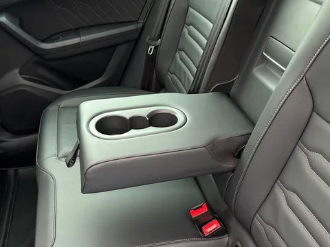 KT74WJK CUPRA Ateca 2.0 TSI VZ3 5dr DSG 4Drive **PANORAMIC SUNROOF** Thumbnail #35