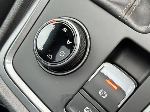 KT74WJK CUPRA Ateca 2.0 TSI VZ3 5dr DSG 4Drive **PANORAMIC SUNROOF** Thumbnail #39