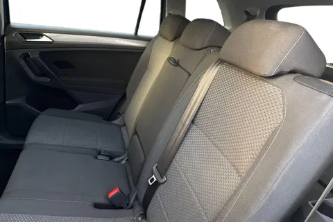 YS21ZUD Volkswagen Tiguan Allspace 2.0 TDI Match 5dr DSG Thumbnail #19