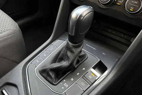 YS21ZUD Volkswagen Tiguan Allspace 2.0 TDI Match 5dr DSG Thumbnail #23