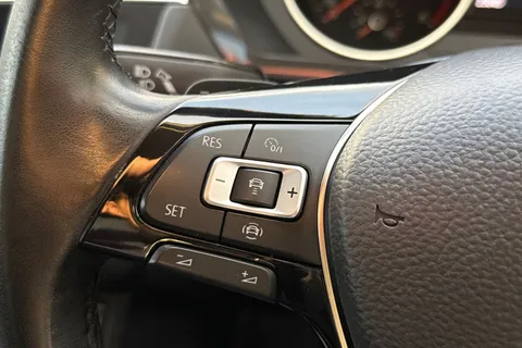 YS21ZUD Volkswagen Tiguan Allspace 2.0 TDI Match 5dr DSG Thumbnail #40