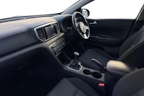 9 of 50 for Kia Sportage 1.6 GDi 2 Euro 6 (s/s) 5dr