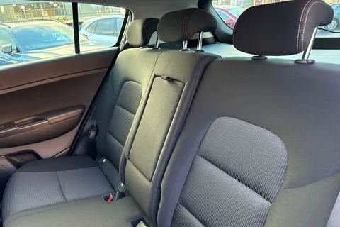 14 of 50 for Kia Sportage 1.6 GDi 2 Euro 6 (s/s) 5dr