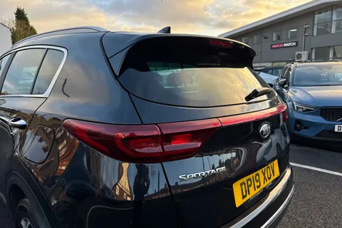 16 of 50 for Kia Sportage 1.6 GDi 2 Euro 6 (s/s) 5dr