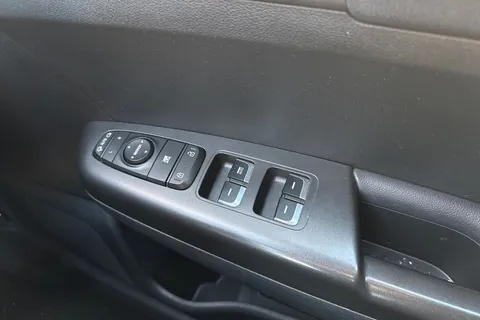 18 of 50 for Kia Sportage 1.6 GDi 2 Euro 6 (s/s) 5dr