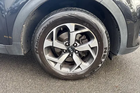 23 of 50 for Kia Sportage 1.6 GDi 2 Euro 6 (s/s) 5dr