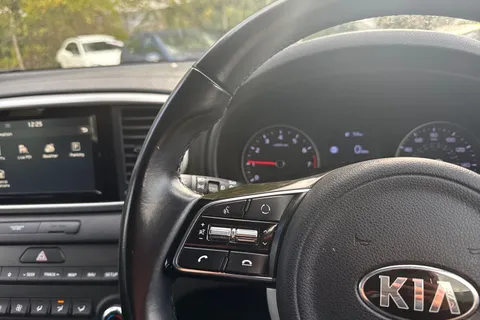 42 of 50 for Kia Sportage 1.6 GDi 2 Euro 6 (s/s) 5dr