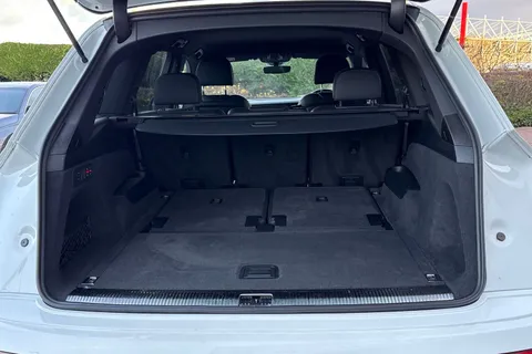 DF24FOK Audi Q7 SUV Black Edition 55 TFSI quattro 340 PS tiptronic Thumbnail #7