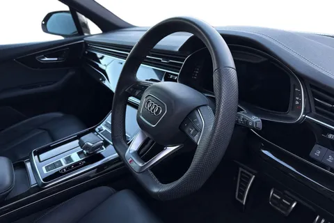 DF24FOK Audi Q7 SUV Black Edition 55 TFSI quattro 340 PS tiptronic Thumbnail #14