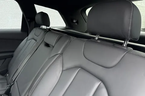 DF24FOK Audi Q7 SUV Black Edition 55 TFSI quattro 340 PS tiptronic Thumbnail #19