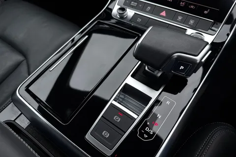 DF24FOK Audi Q7 SUV Black Edition 55 TFSI quattro 340 PS tiptronic Thumbnail #23