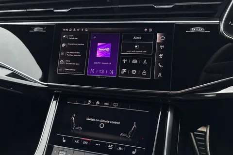 DF24FOK Audi Q7 SUV Black Edition 55 TFSI quattro 340 PS tiptronic Thumbnail #25