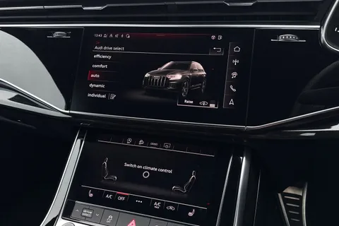 DF24FOK Audi Q7 SUV Black Edition 55 TFSI quattro 340 PS tiptronic Thumbnail #31