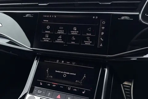 DF24FOK Audi Q7 SUV Black Edition 55 TFSI quattro 340 PS tiptronic Thumbnail #41