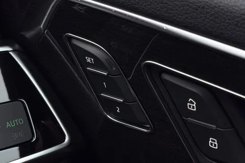 DF24FOK Audi Q7 SUV Black Edition 55 TFSI quattro 340 PS tiptronic Thumbnail #60