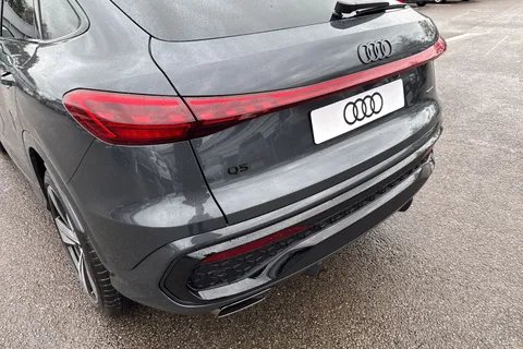  Audi Q5 2.0 TFSI Edition 1 Sportback S Tronic quattro Euro 6 (s/s) 5dr Thumbnail #8