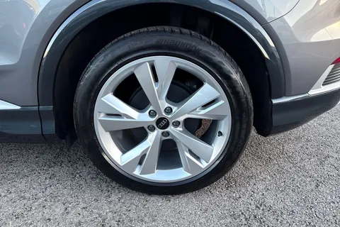 KW25BGX Audi Q4 e-tron Q4 S line 40 e-tron 150,00 kW Thumbnail #12