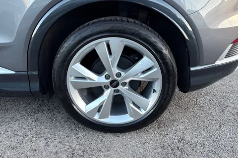 KW25BGX Audi Q4 e-tron Q4 S line 40 e-tron 150,00 kW Thumbnail #14