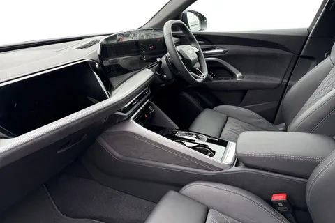  Audi Q5 2.0 TFSI Edition 1 Sportback S Tronic quattro Euro 6 (s/s) 5dr Thumbnail #15