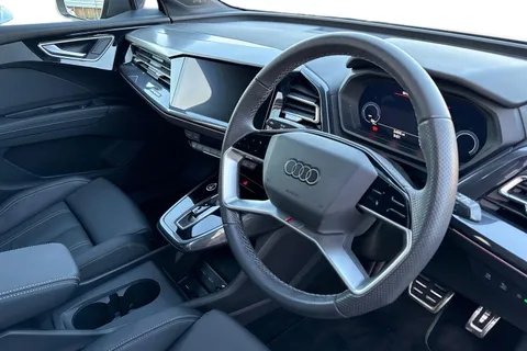 KW25BGX Audi Q4 e-tron Q4 S line 40 e-tron 150,00 kW Thumbnail #15