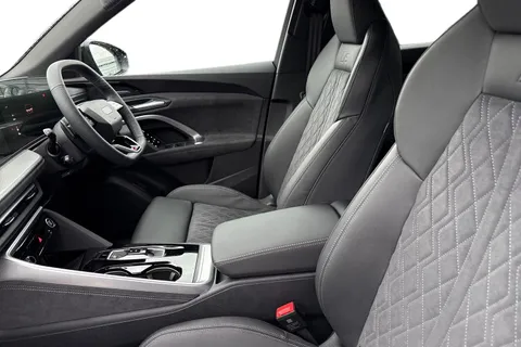  Audi Q5 2.0 TFSI Edition 1 Sportback S Tronic quattro Euro 6 (s/s) 5dr Thumbnail #16