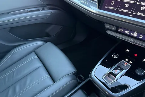 KW25BGX Audi Q4 e-tron Q4 S line 40 e-tron 150,00 kW Thumbnail #21