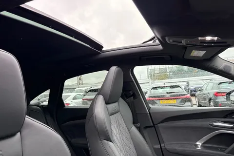  Audi Q5 2.0 TFSI Edition 1 Sportback S Tronic quattro Euro 6 (s/s) 5dr Thumbnail #25