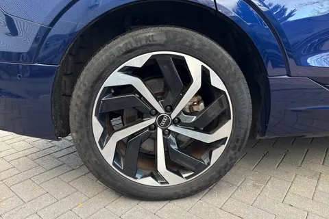 SV71NVG Audi e-tron Black Edition 50 quattro 230,00 kW Thumbnail #13