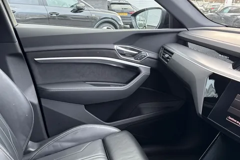 SV71NVG Audi e-tron Black Edition 50 quattro 230,00 kW Thumbnail #21