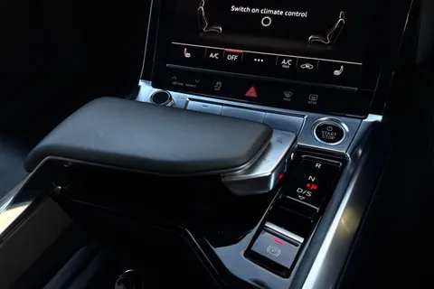 SV71NVG Audi e-tron Black Edition 50 quattro 230,00 kW Thumbnail #24