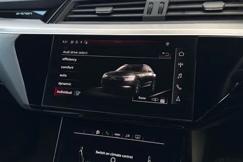 SV71NVG Audi e-tron Black Edition 50 quattro 230,00 kW Thumbnail #31