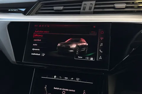 SV71NVG Audi e-tron Black Edition 50 quattro 230,00 kW Thumbnail #34