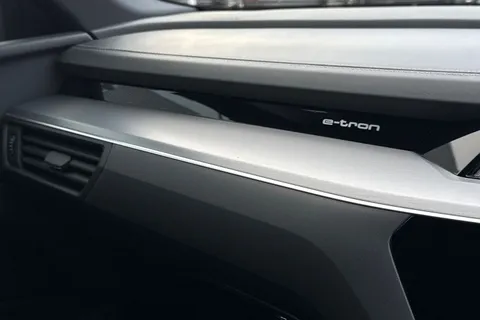 SV71NVG Audi e-tron Black Edition 50 quattro 230,00 kW Thumbnail #54