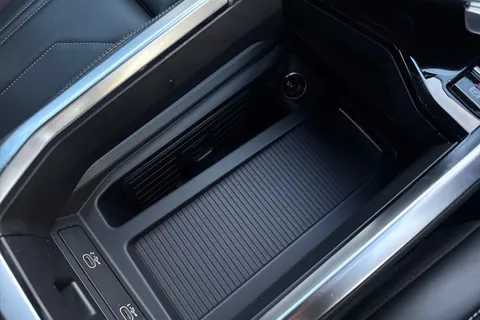 SV71NVG Audi e-tron Black Edition 50 quattro 230,00 kW Thumbnail #57