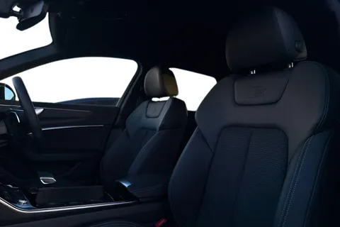 BN75UYS Audi A6 Avant Avant Black Edition 40 TDI quattro 204 PS S tronic Thumbnail #11