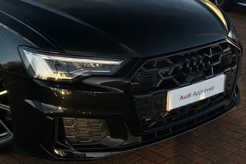 BN75UYS Audi A6 Avant Avant Black Edition 40 TDI quattro 204 PS S tronic Thumbnail #17