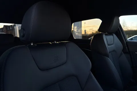 BN75UYS Audi A6 Avant Avant Black Edition 40 TDI quattro 204 PS S tronic Thumbnail #21