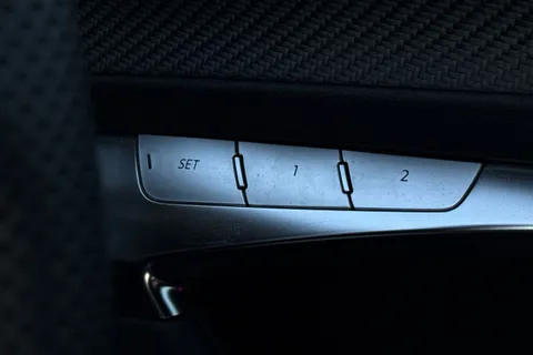 BN75UYS Audi A6 Avant Avant Black Edition 40 TDI quattro 204 PS S tronic Thumbnail #40