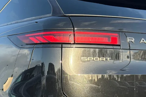 20 of 51 for Land Rover Range Rover Sport 3.0 D300 Autobiography 5dr