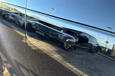 32 of 51 for Land Rover Range Rover Sport 3.0 D300 Autobiography 5dr