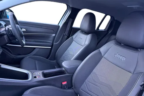 LY25NRL Jeep Avenger 1.2 e-Hybrid Summit e-DCT Euro 6 (s/s) 5dr Thumbnail #16