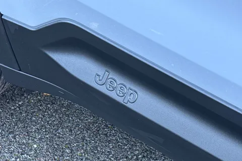 LY25NRL Jeep Avenger 1.2 e-Hybrid Summit e-DCT Euro 6 (s/s) 5dr Thumbnail #29