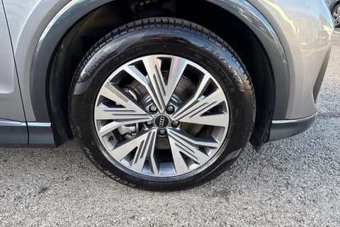 KR25ZJV Audi Q4 e-tron Q4 Sport 40 e-tron 150,00 kW Thumbnail #13