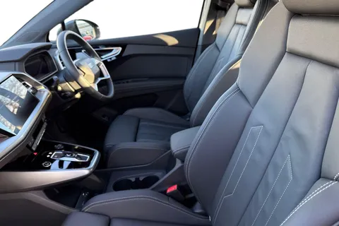 KR25ZJV Audi Q4 e-tron Q4 Sport 40 e-tron 150,00 kW Thumbnail #17