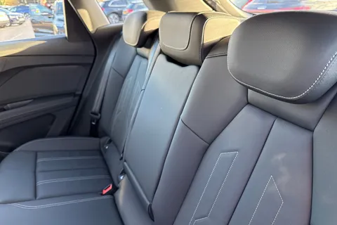 KR25ZJV Audi Q4 e-tron Q4 Sport 40 e-tron 150,00 kW Thumbnail #20