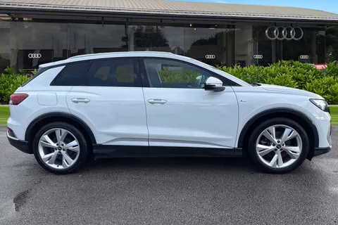 PJ71YBP Audi Q4 e-tron Q4 S line 35 e-tron 125,00 kW Thumbnail #4