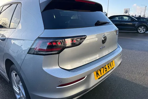 KY75RVT Volkswagen Golf 1.5 TSI 272 GTE eHybrid 5dr DSG⭐Head up Display, panoramic sunroof⭐ Thumbnail #9