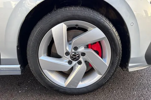 KY75RVT Volkswagen Golf 1.5 TSI 272 GTE eHybrid 5dr DSG⭐Head up Display, panoramic sunroof⭐ Thumbnail #11